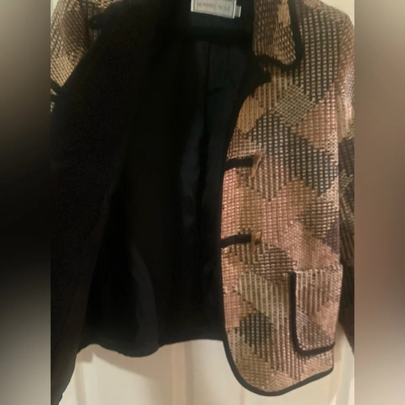 Vintage HOWARD WOLF Woven Tapestry Jacket Tan Brown
Horn Buttons NWOT. Size 12.‎ - Picture 6 of 11